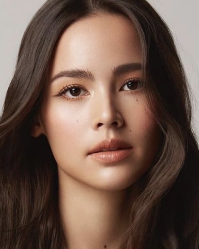 Urassaya Sperbund
