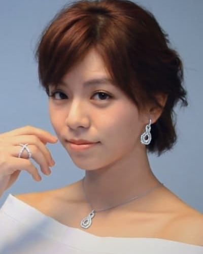 Vivian Sung