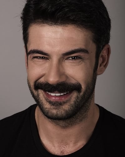 Rüzgar Aksoy