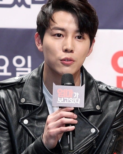 Shin Ji-Hoon