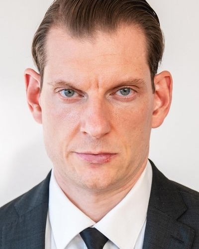 Mike J. Mills