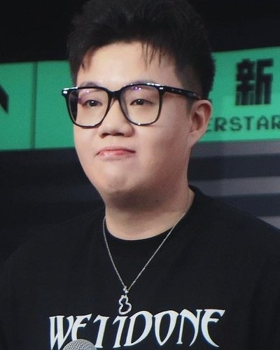滕哲