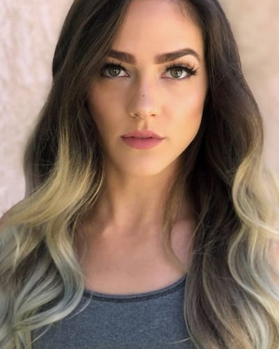 Courtney Akbar