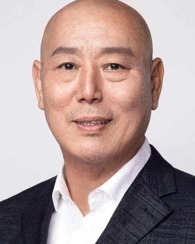 李成儒