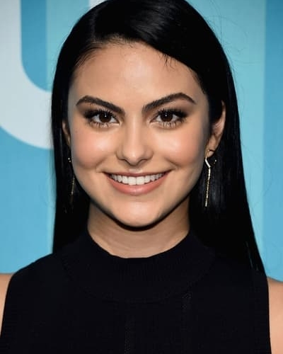 Camila Mendes