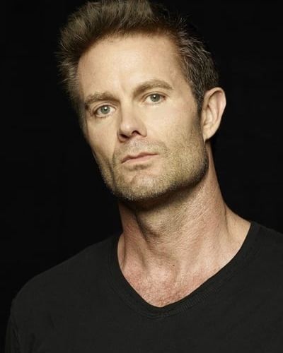 Garret Dillahunt