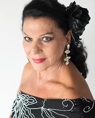 Carmen Flores