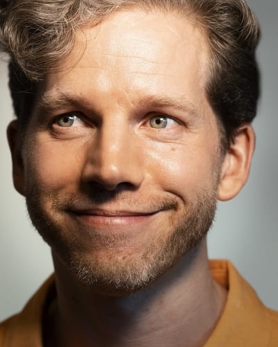 Stark Sands