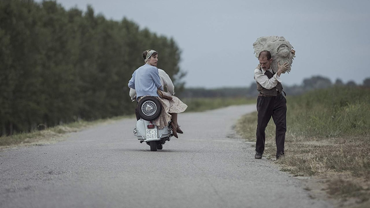 دانلود فیلم می خواستم پنهان شوم Hidden Away 2020